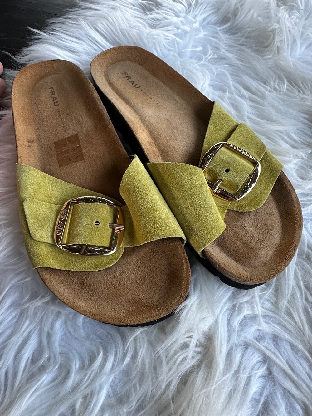 Frau Made In Italy Green Suede, Cork Slided